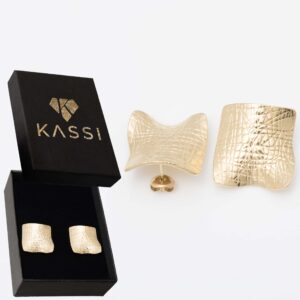 Złote Kolczyki Kwadraty Teksturowane Pozłacane Stal Chirurgiczna